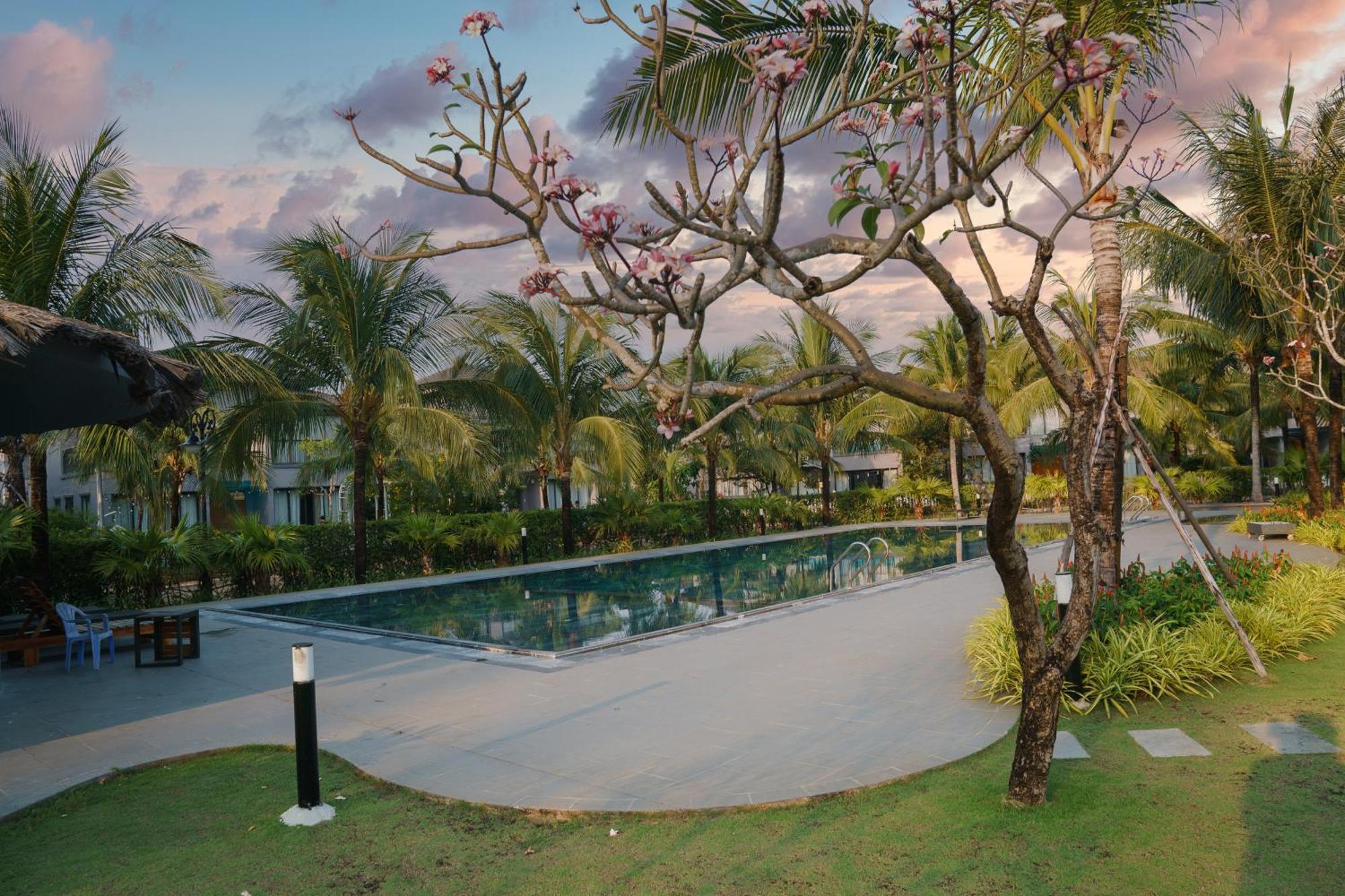 Kosmos Apart Hotel Phu Quoc - Night Market & Walkin To Beach Екстериор снимка